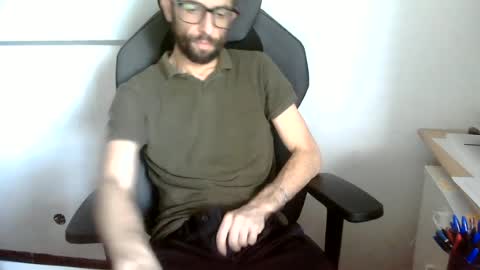 Snapshot of topg84 chatting on June 2026 02:59:01 PM Topg84 online show from June 2026 02:59:01 PM