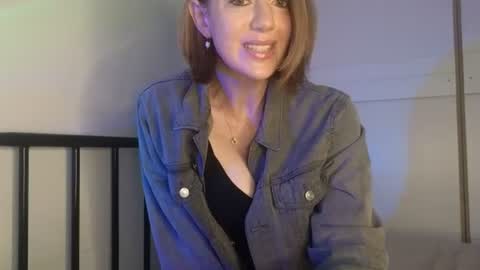 Snapshot of topsywilde chatting on June 2026 07:52:01 AM Topsy online show from June 2026 07:52:01 AM
