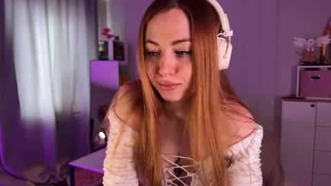 Lina  Next stream January 4  11am UTC 0 online show from February 2026 07:59:02 AM