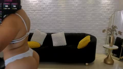 Tori Cross online show from March 2025 05:54:01 PM