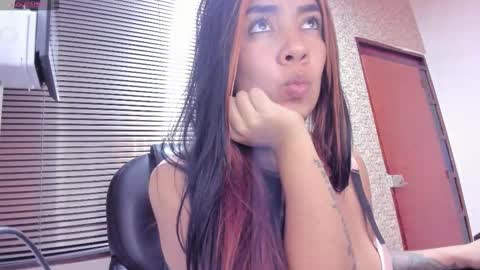 Snapshot of torres_karla chatting on November 2025 08:23:02 AM karla online show from November 2025 08:23:02 AM