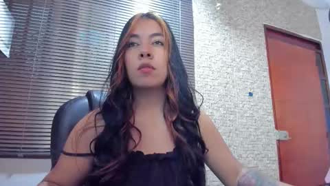 Snapshot of torres_karla chatting on November 2025 12:42:02 AM karla online show from November 2025 12:42:02 AM