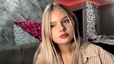 Snapshot of torriezedaker chatting on July 2026 01:24:01 PM Linda online show from July 2026 01:24:01 PM