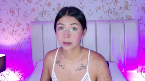 Ana Maria  online show from October 2025 12:42:02 PM