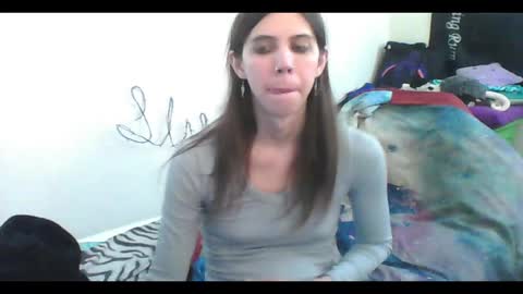 Luna online show from October 2025 06:06:02 AM