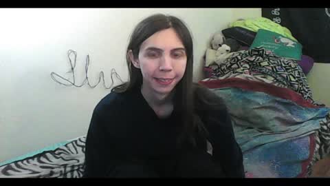 Luna online show from April 2026 12:00:02 AM