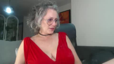 TotyPink online show from February 2025 04:25:01 PM