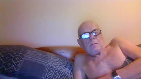 Snapshot of touche5656607203 chatting on December 2025 11:42:01 PM touche5656607203 online show from December 2025 11:42:01 PM