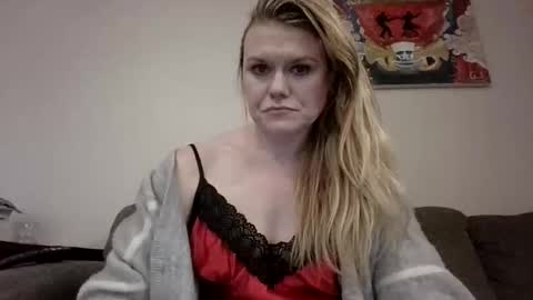 Snapshot of tough_as_scars chatting on November 2025 12:43:01 AM tough_as_scars online show from November 2025 12:43:01 AM