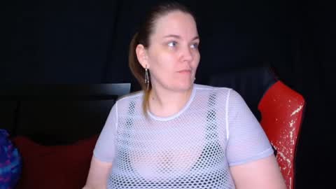 Snapshot of toxiclilly chatting on April 2026 03:36:01 PM Lilly Miss Mistress Goddess Maam Queen Boss online show from April 2026 03:36:01 PM
