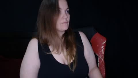 Snapshot of toxiclilly chatting on June 2026 05:11:01 AM Lilly Miss Mistress Goddess Maam Queen Boss online show from June 2026 05:11:01 AM