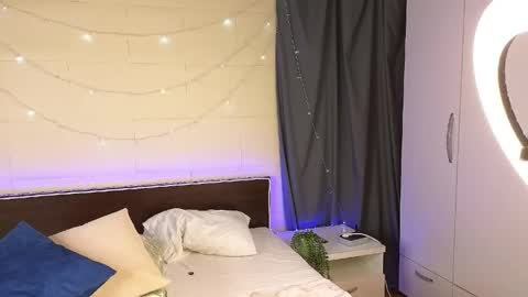 Max online show from April 2026 07:07:02 PM