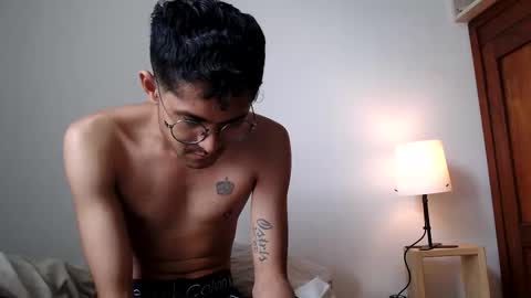 Snapshot of toy_sweet chatting on May 2026 05:08:01 PM Xander online show from May 2026 05:08:01 PM