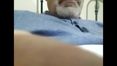 Snapshot of tra649167 chatting on January 2025 10:34:01 PM tra649167 online show from January 2025 10:34:01 PM