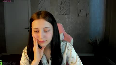 Snapshot of tracey_gill chatting on May 2026 01:03:01 AM tracey_gill online show from May 2026 01:03:01 AM