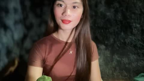 Snapshot of trans_nikka_ chatting on November 2025 03:13:02 PM Emerald online show from November 2025 03:13:02 PM