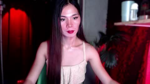 Snapshot of trans_nikka_ chatting on June 2026 02:52:02 PM Emerald online show from June 2026 02:52:02 PM