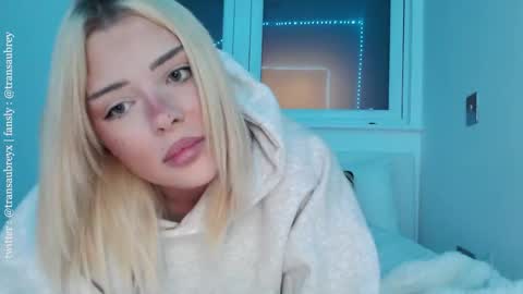 Snapshot of transaubrey chatting on September 2025 07:36:01 PM aubrey 3 online show from September 2025 07:36:01 PM