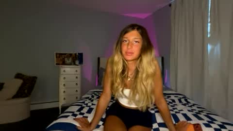 Snapshot of transgirl007 chatting on July 2026 10:44:02 PM transgirl007 online show from July 2026 10:44:02 PM