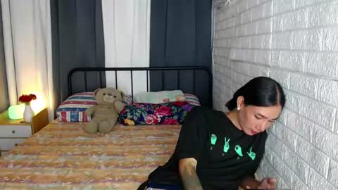 Chloe online show from June 2026 03:25:01 AM