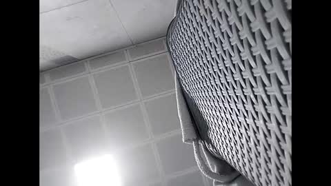 Snapshot of trapper727272 chatting on January 2025 06:27:02 AM Big Head Cock online show from January 2025 06:27:02 AM