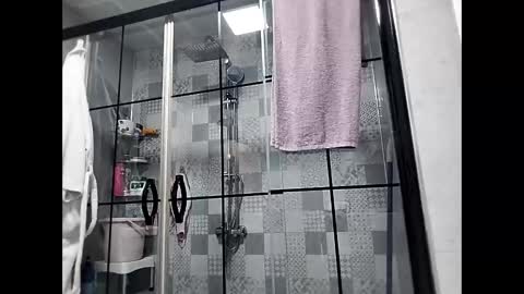 Snapshot of trapper727272 chatting on February 2026 05:47:02 AM Big Head Cock online show from February 2026 05:47:02 AM