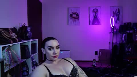 Snapshot of trapqueenskullcrush89 chatting on February 2026 12:30:02 AM trapqueenskullcrush89 online show from February 2026 12:30:02 AM