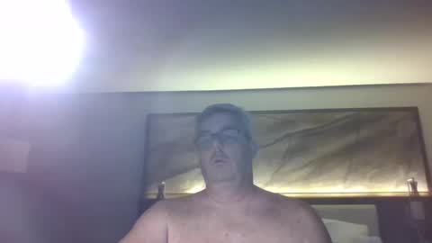 Travelingman53 online show from October 2025 03:40:01 AM