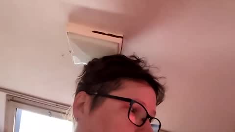 Julie online show from November 2025 06:31:02 PM