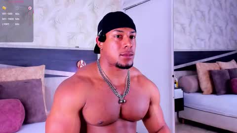 Travis online show from December 2025 01:22:01 AM