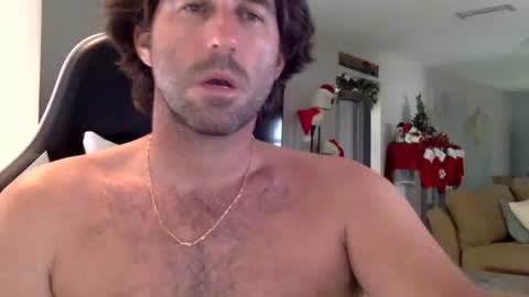 TravisKenn online show from December 2025 07:30:02 PM