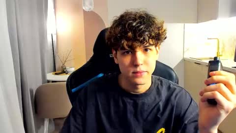 travisrivas online show from November 2025 01:53:02 PM