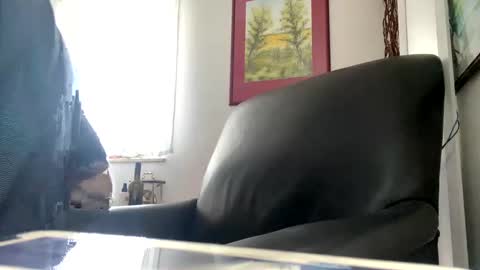 Snapshot of trebgeis1 chatting on February 2025 01:53:02 PM trebgeis1 online show from February 2025 01:53:02 PM