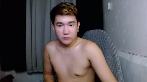 Snapshot of trebz_01 chatting on May 2026 05:12:01 AM trebz_01 online show from May 2026 05:12:01 AM