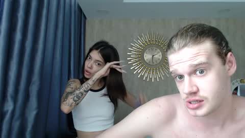 Sarah And Jon online show from December 2024 06:09:01 AM