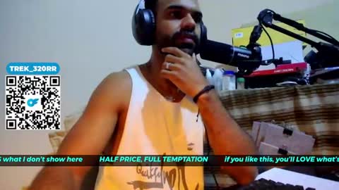 Snapshot of trek320rr chatting on June 2026 07:35:02 AM TREK320RR online show from June 2026 07:35:02 AM