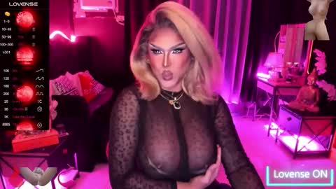 Jade online show from October 2025 01:22:01 PM