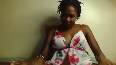 Snapshot of tresyamber chatting on May 2026 03:01:01 AM tresyamber online show from May 2026 03:01:01 AM