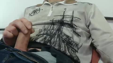 Snapshot of trevido4u chatting on February 2025 06:55:02 PM trevido4u online show from February 2025 06:55:02 PM