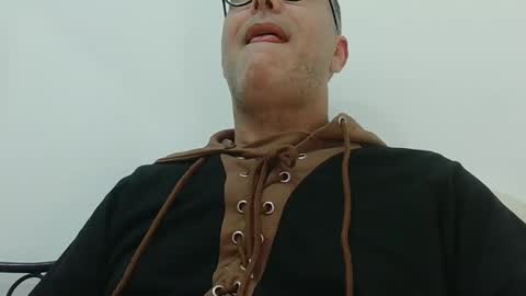 trevido4u online show from December 2025 02:08:02 AM