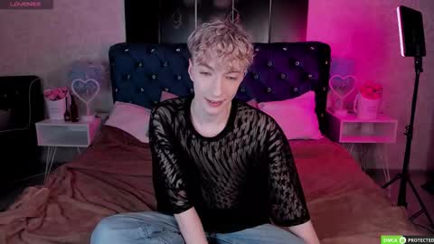 TrevorBenson online show from November 2025 03:18:02 AM