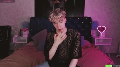 TrevorBenson online show from November 2025 04:23:01 AM