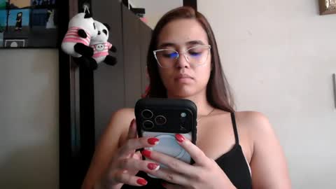 triana_bell online show from July 2026 04:57:01 PM