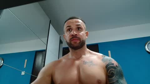 Snapshot of tridentmuscles chatting on January 2025 09:01:01 PM tridentmuscles online show from January 2025 09:01:01 PM