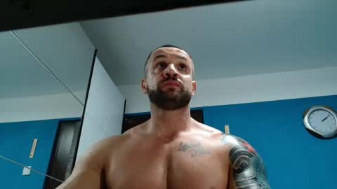 Snapshot of tridentmuscles chatting on January 2025 12:07:02 PM tridentmuscles online show from January 2025 12:07:02 PM