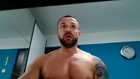 Snapshot of tridentmuscles chatting on March 2025 08:21:01 PM tridentmuscles online show from March 2025 08:21:01 PM