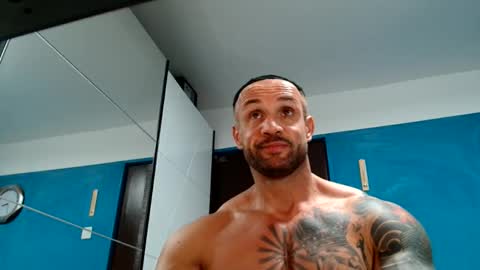 Snapshot of tridentmuscles chatting on October 2025 12:35:02 PM tridentmuscles online show from October 2025 12:35:02 PM