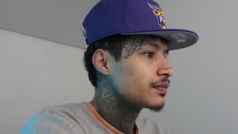 - trieone online show from December 2024 10:39:01 AM