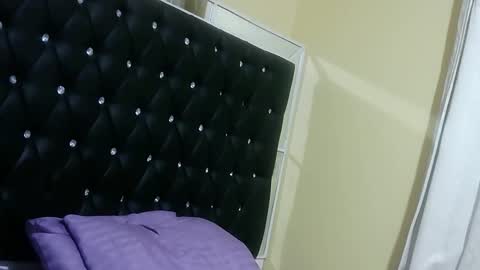 trinatrina94 online show from December 2025 03:53:01 PM