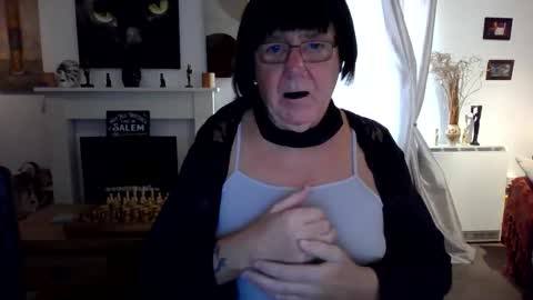 trinity1011 online show from November 2025 07:55:02 AM